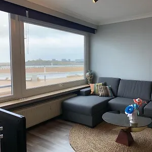 https://de-zeeheld.ostend-hotel.net